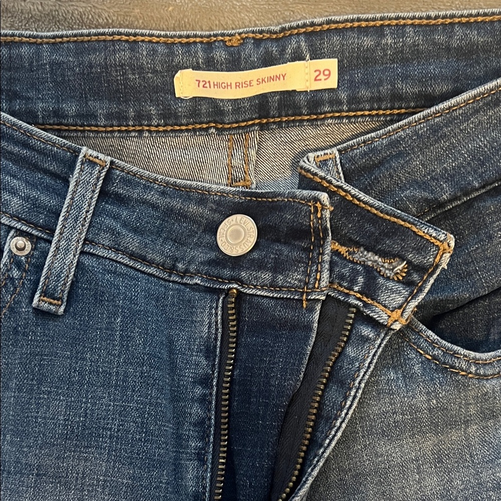 Levi's 721 High Rise Skinny Jeans - Blue